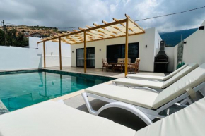 Kovuk Villalari-Villa Selen Private pool and jacuzzi